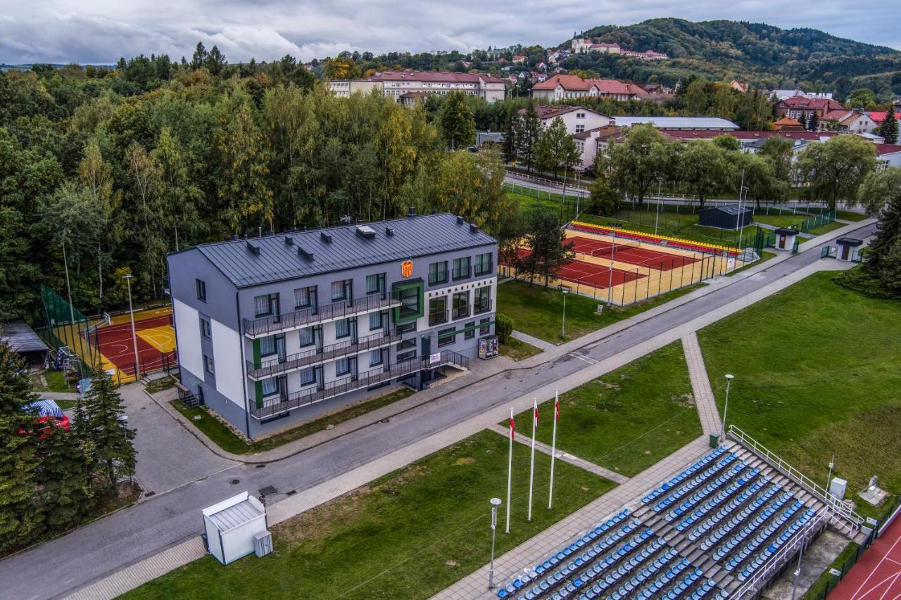 Хостел Pawilon Sportowo Turystyczny Kalwarianka Кальвария-Зебжидовская Экстерьер фото